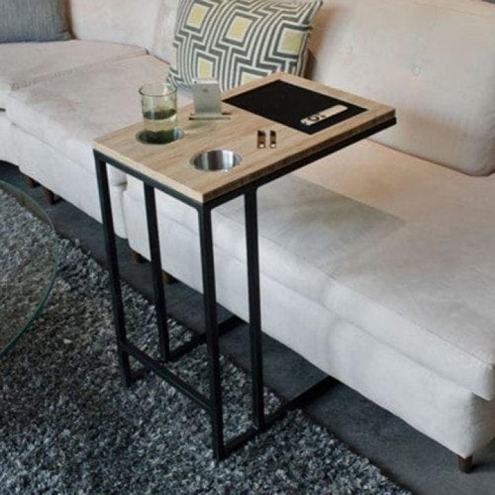 طاولات معدنية اسبيشيال